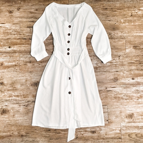 Restocked Lightweight White 100% Linen Dress - Picture 5 of 6